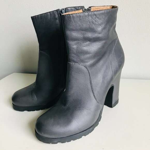 MM6 Maison Martin Margiela Gray Leather Heeled Ankle Boots Size 6 EU 38 - Picture 2 of 10